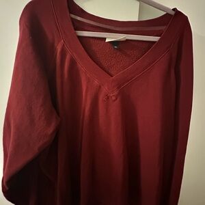 Women's V-Neck Burgundy sweatshirt